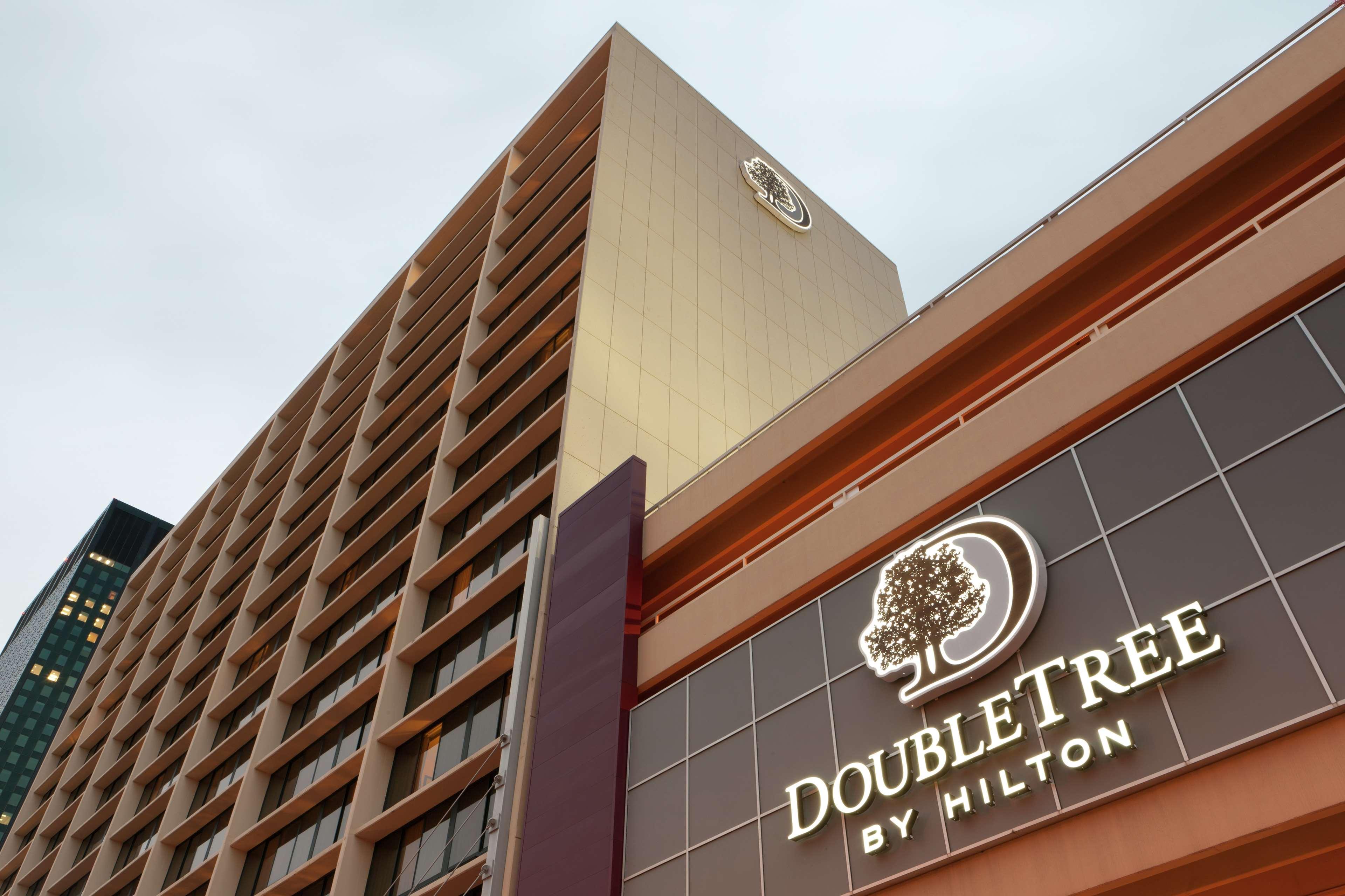 Hotel Doubletree By Hilton Downtown - Lakeside