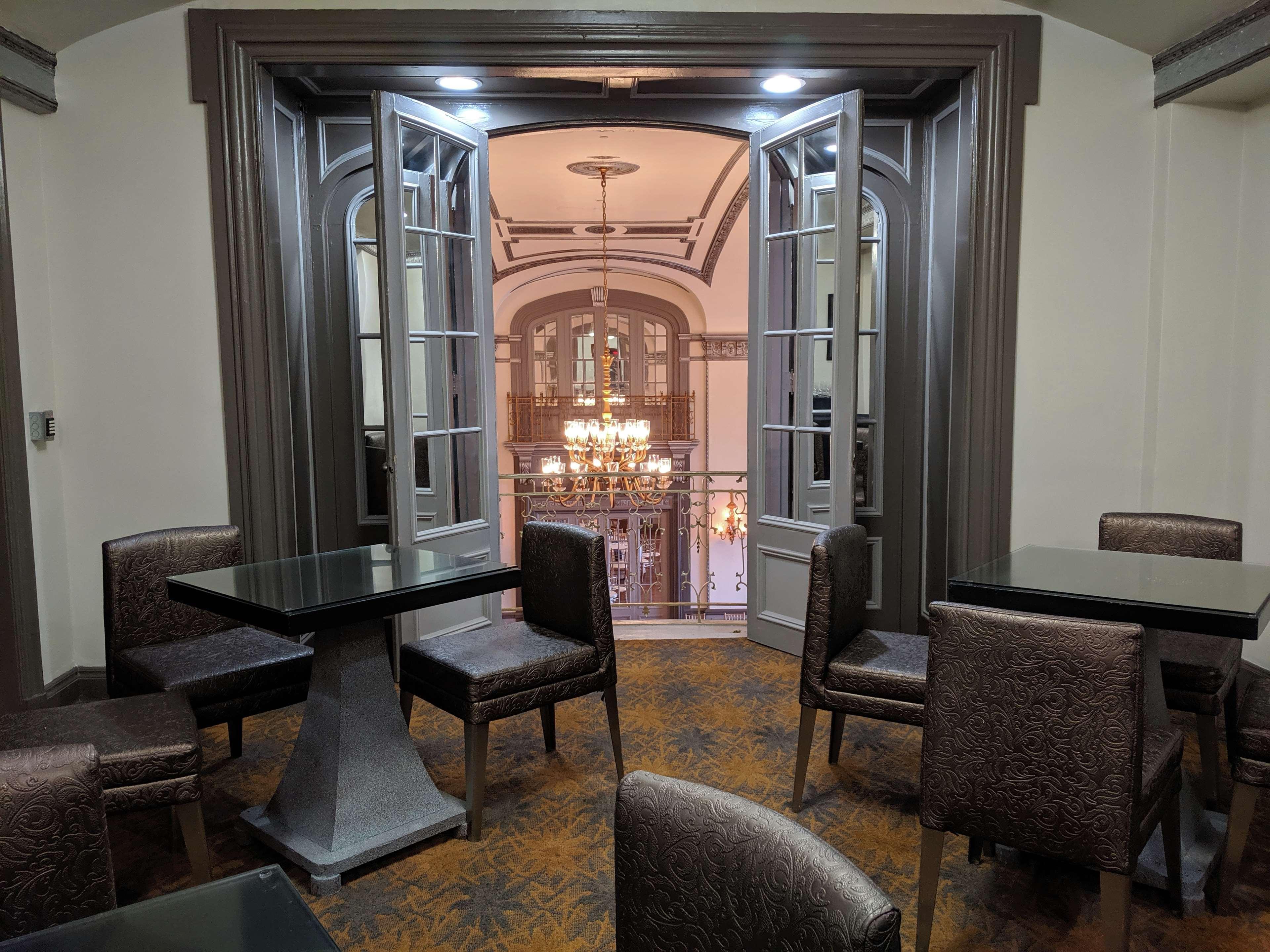 The Tudor Arms - A Doubletree By Hilton