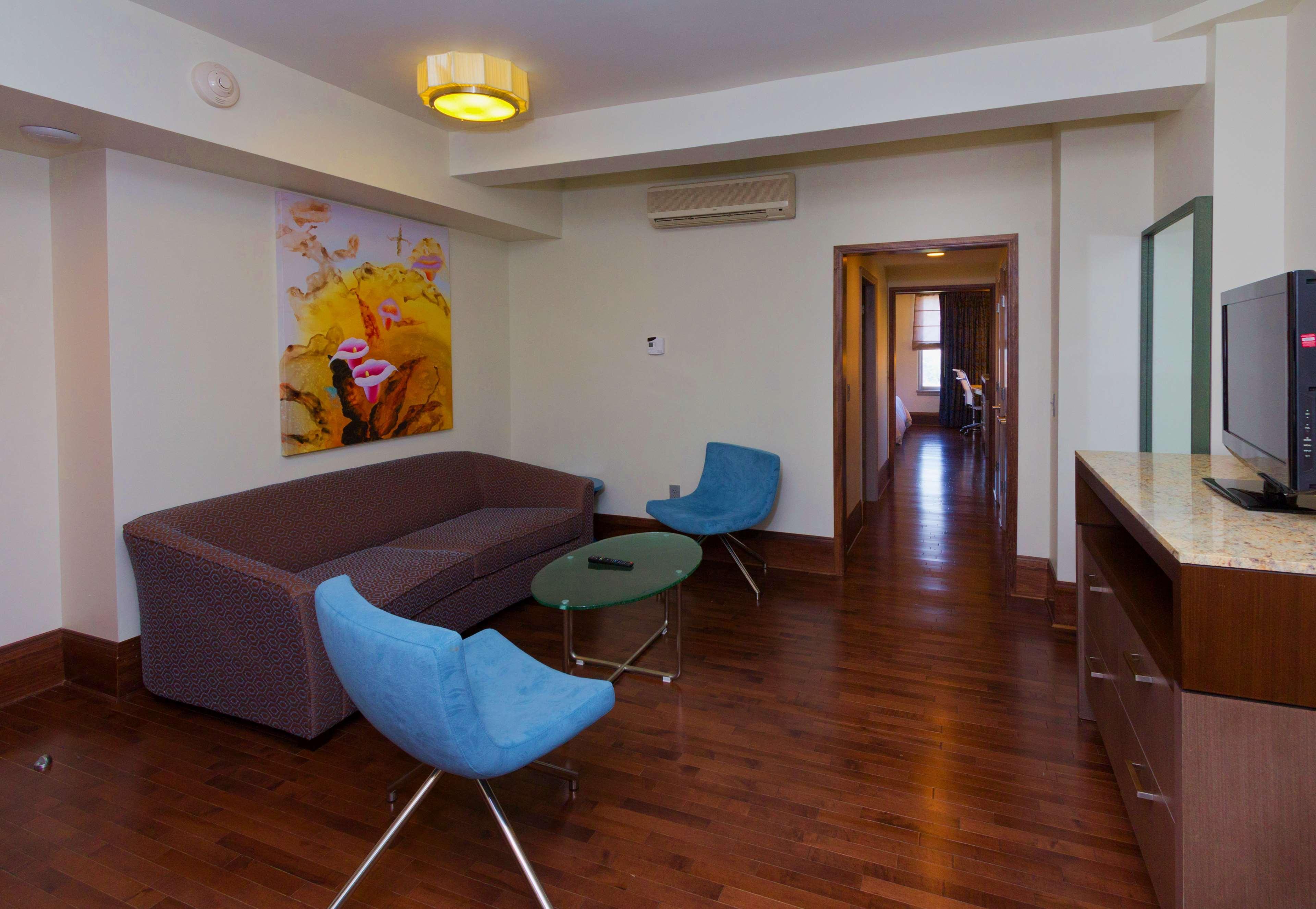 Hotel The Tudor Arms - A Doubletree By Hilton 4*