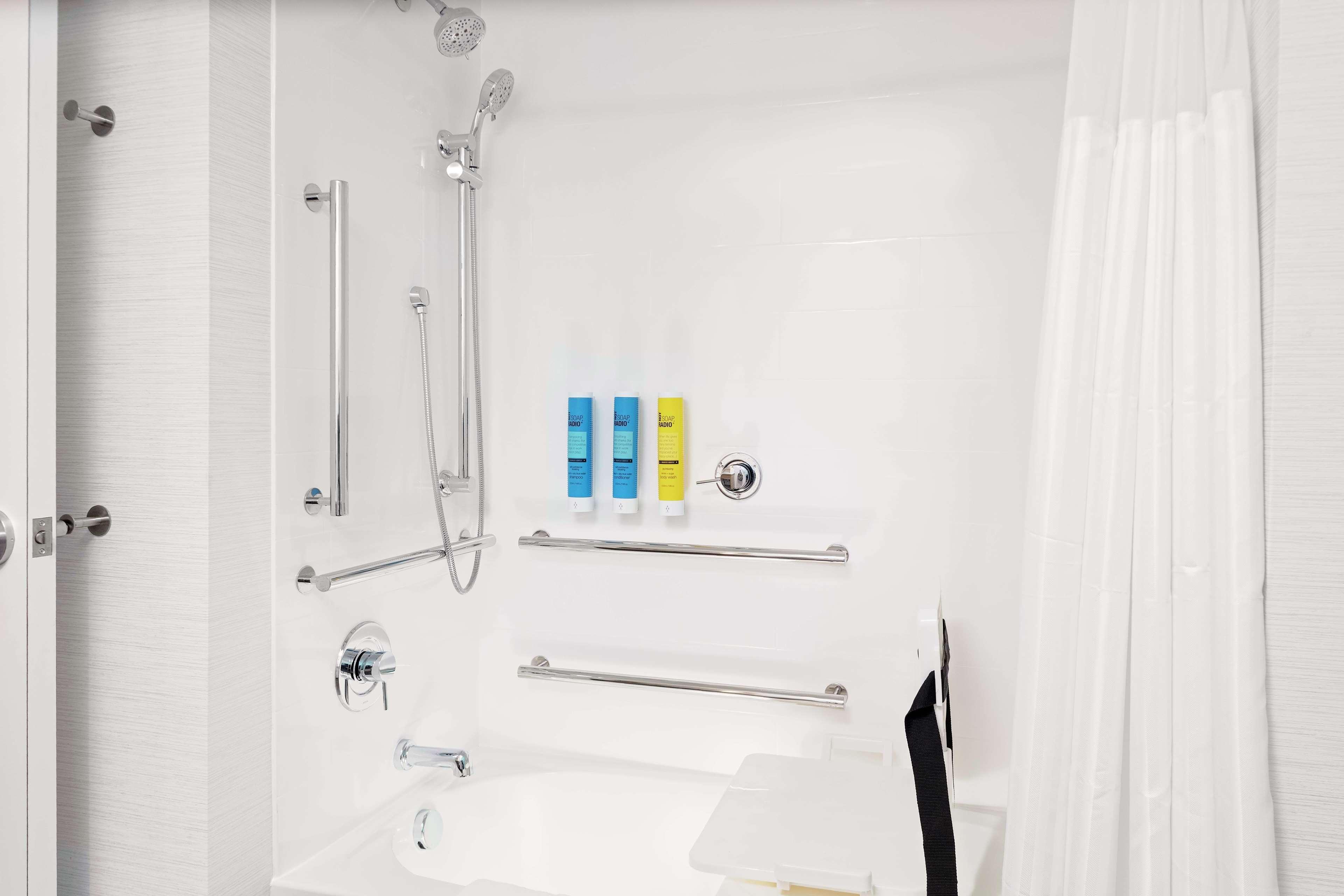 Hotel Tru By Hilton Midtown 3*