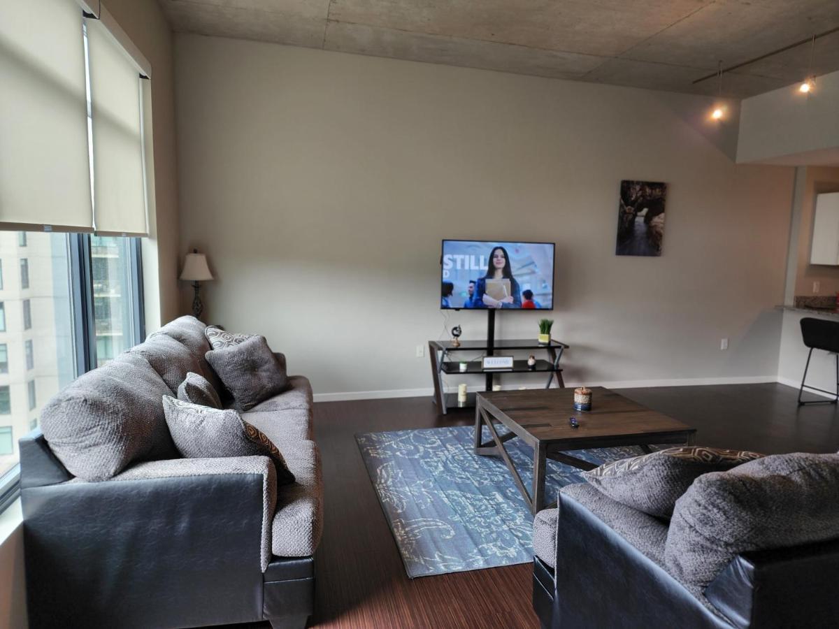 Apartment Penthouse Loft In The Flats Cleveland