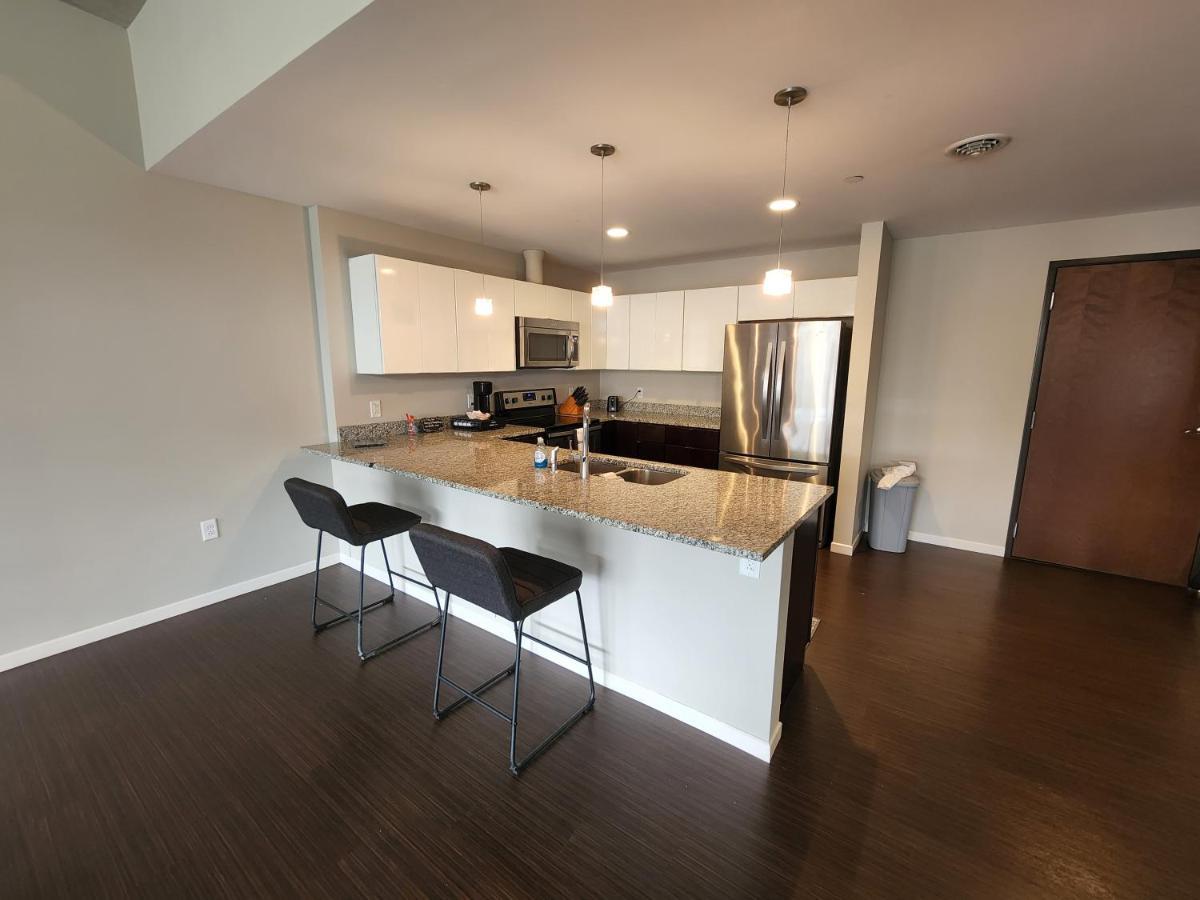 Penthouse Loft In The Flats * Cleveland