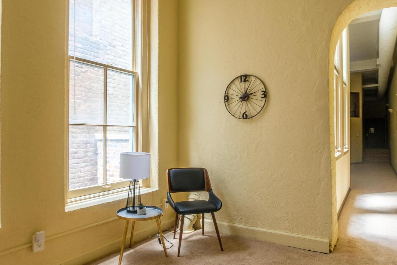 Walkable 1br Apt Downtown By Frontdesk Apartment