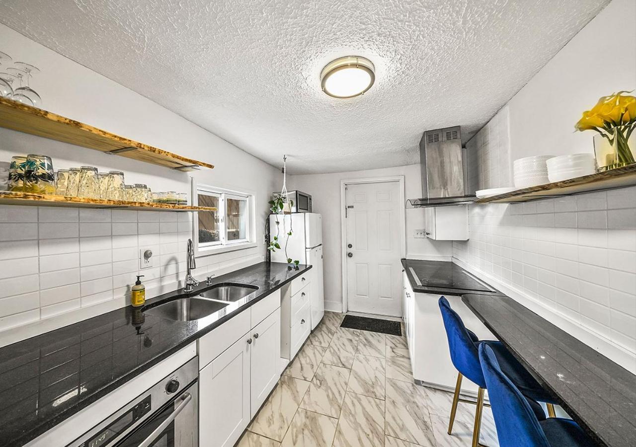Tremont! 7 Min To Downtown Holiday home *
