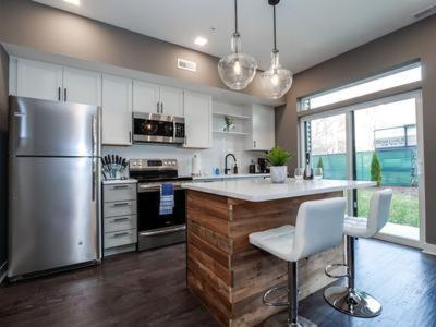 Apartment 1 Bedroom Luxury 10 Minutes From First Energy Stadium D1