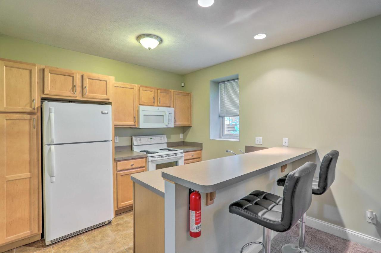 Cozy About 2 Mi To Downtown! Holiday home Cleveland
