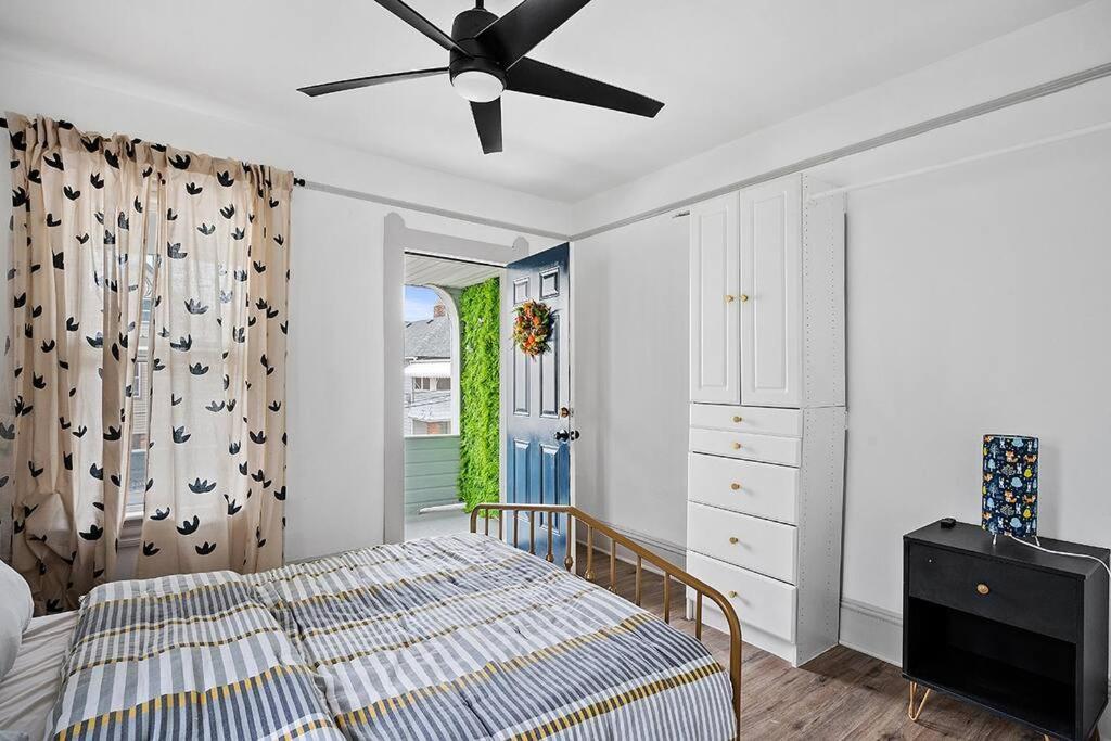 Center Of Little Italy #4 Apartment