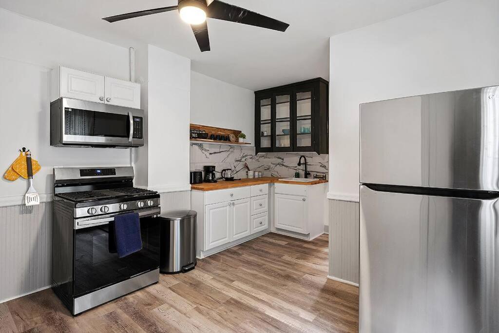 Center Of Little Italy #4 Apartment