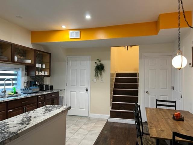 Apartment Uber Close To Ohio City, *
