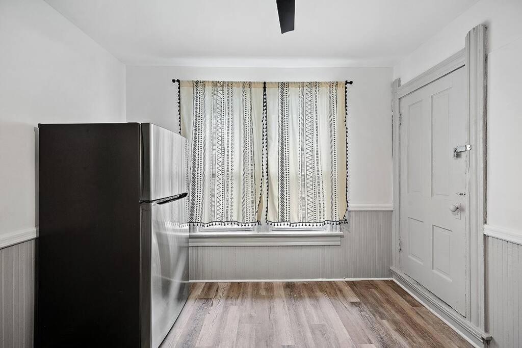 Apartment Center Of Little Italy #4 *