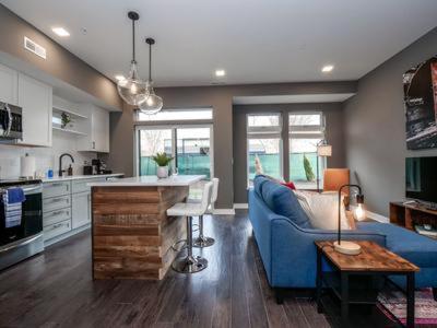 1 Bedroom Luxury 10 Minutes From First Energy Stadium D1 Apartment