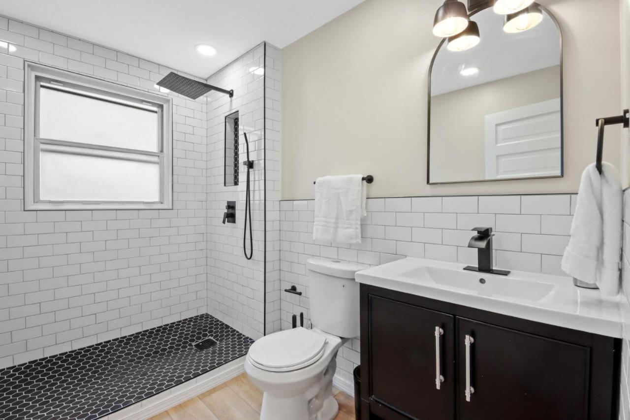 Holiday home The Lakewood Belle: Family Friendly 10 Minutes To Downtown!