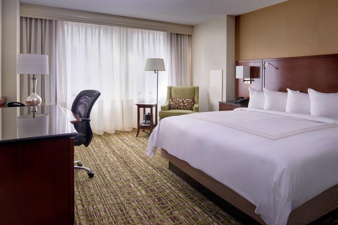 Marriott Downtown At Key Tower Hotel