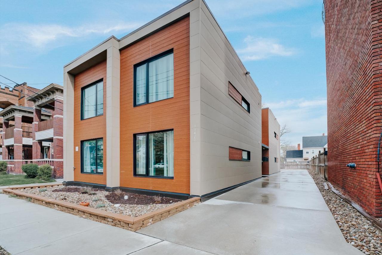 Frontdesk Mikros On Ashbury Micro Apts *