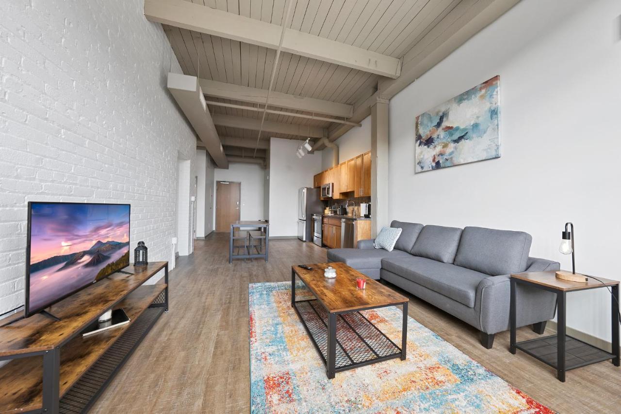 Industrial Loft In The Beautiful Superior Building Minutes From Firstenergy Stadium 217 Apartment *