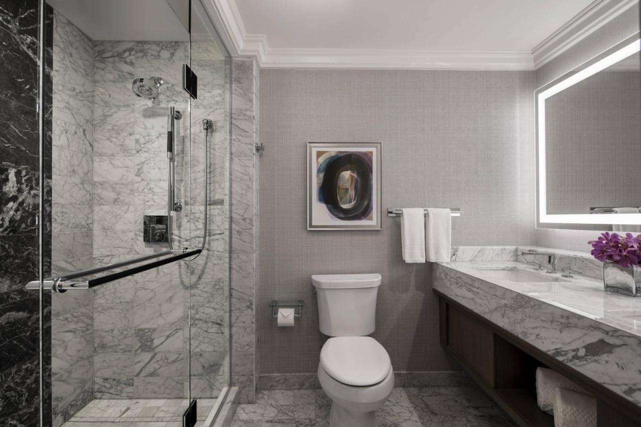 The Ritz-carlton, Hotel