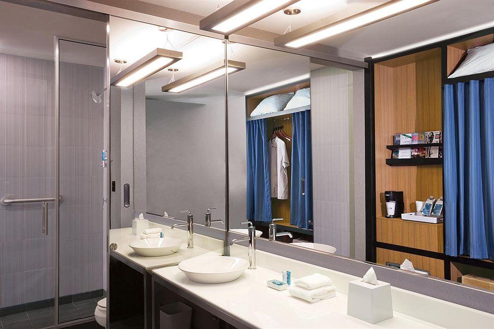 Hotel Aloft Downtown Cleveland