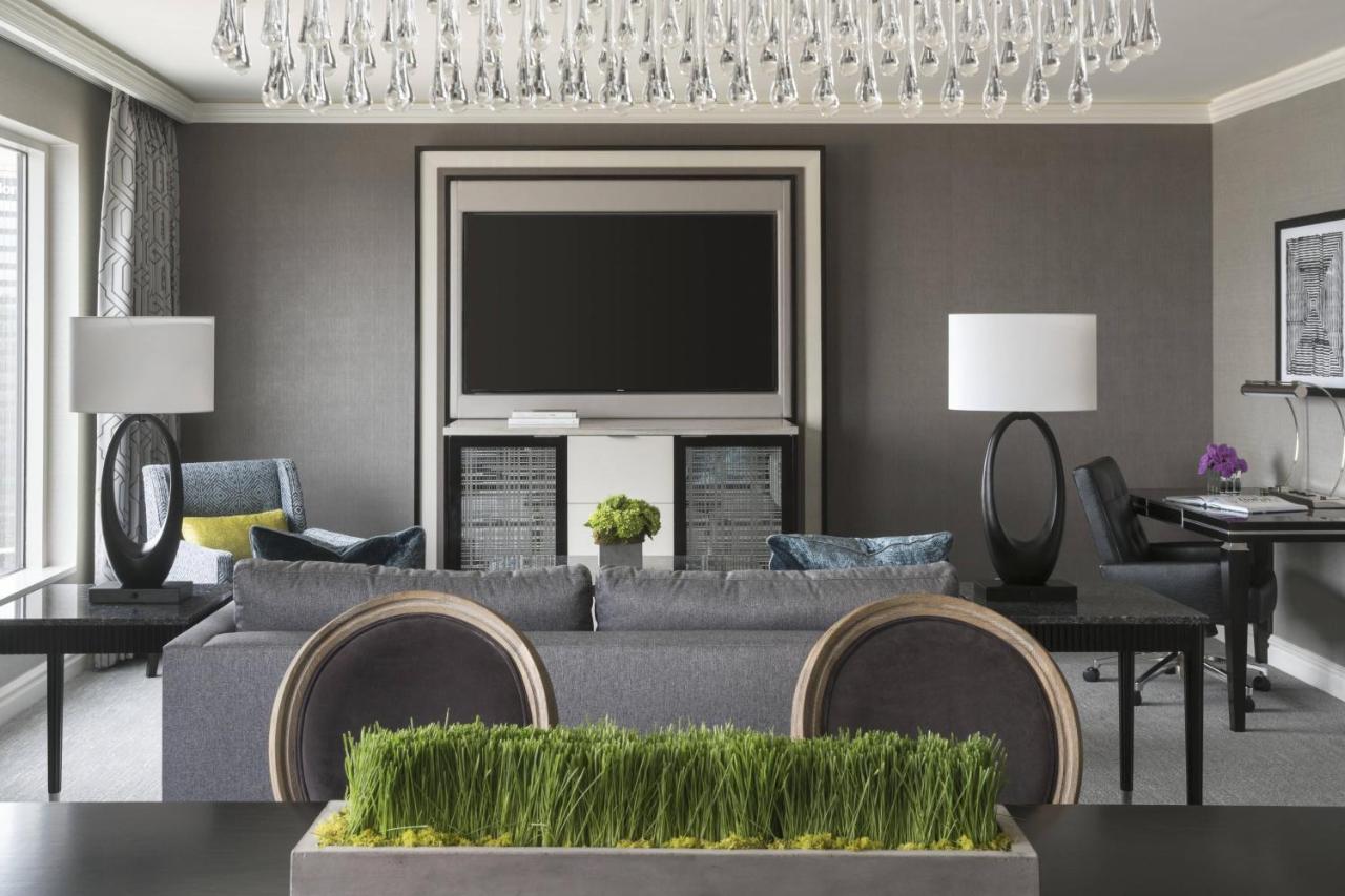 The Ritz-carlton, Hotel