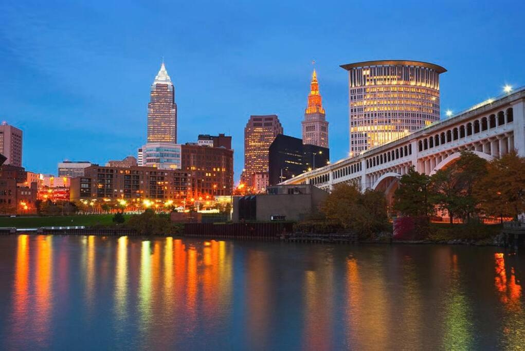 Trendy In Tremont, Cle Apartment *