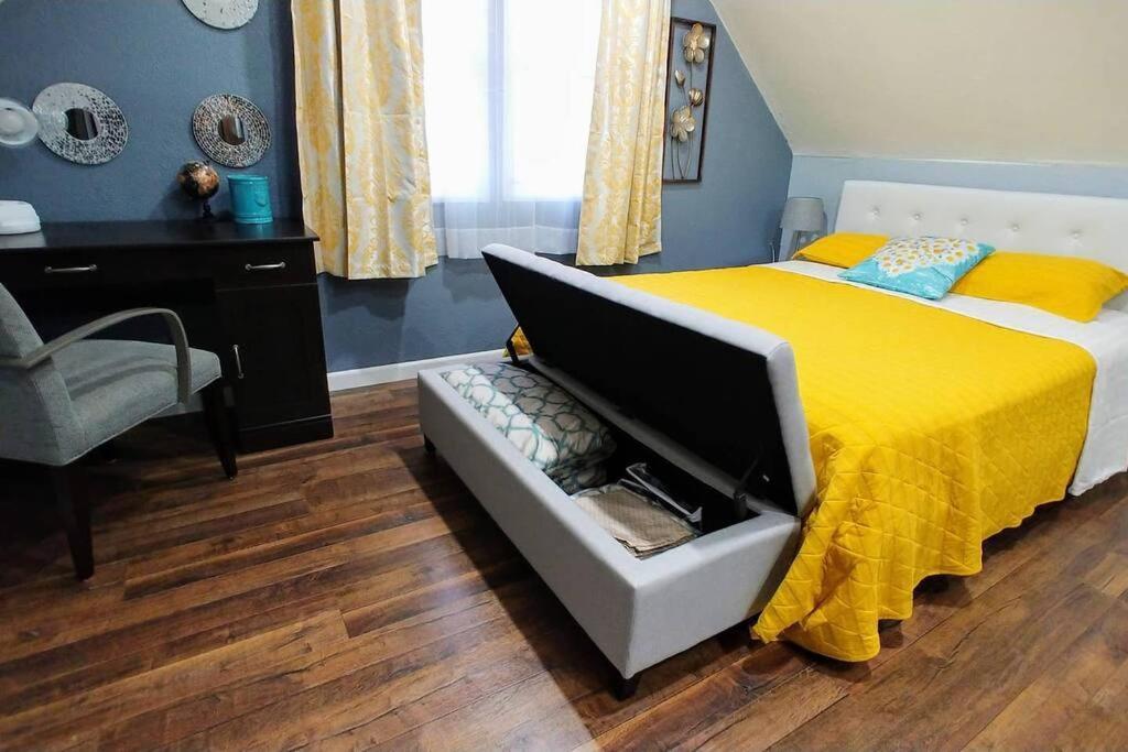 Apartment The House - Stickney Loft - Charming Third Floor Hideaway!