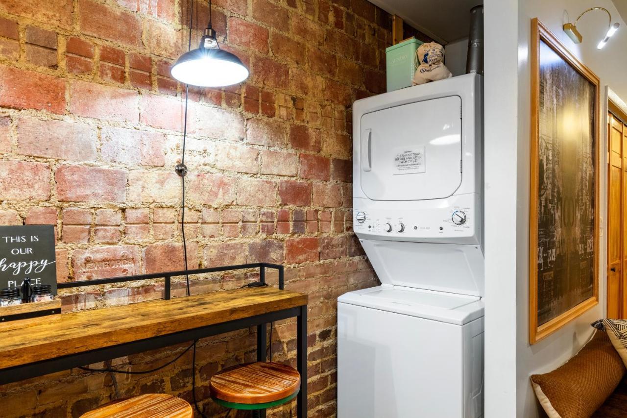 Modern Century Loft At The Pillars *