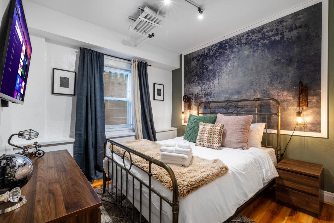 Modern Century Loft At The Pillars Apartment