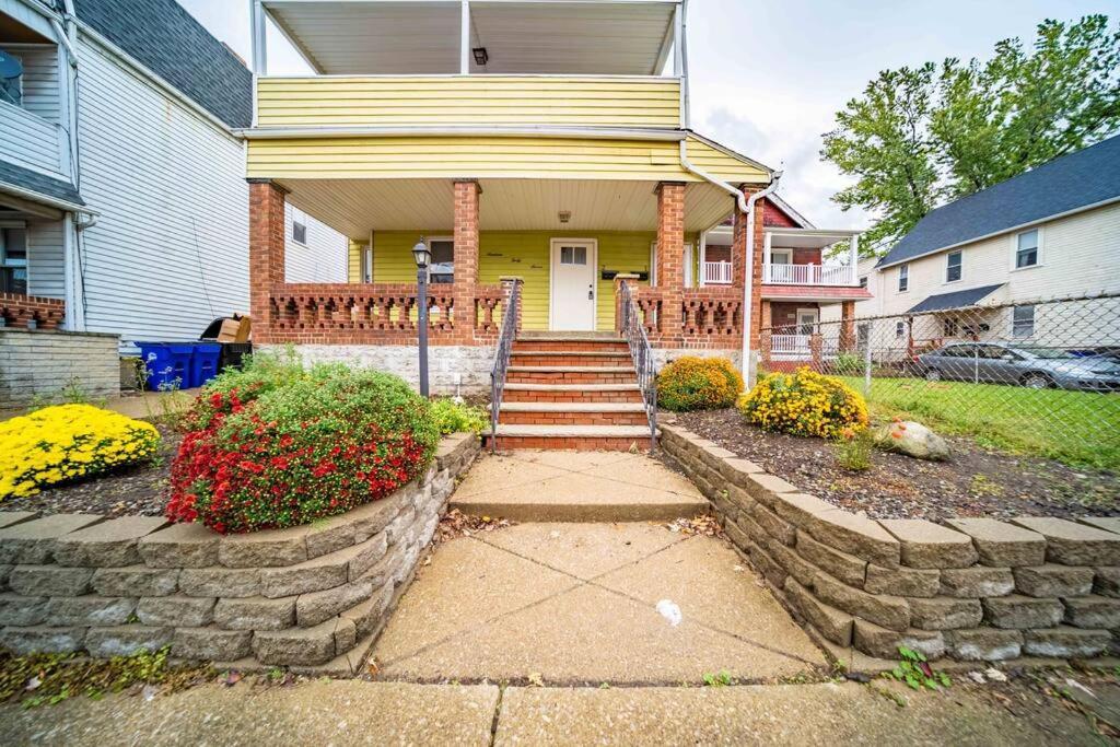 Walkable Gem In Little Italy *