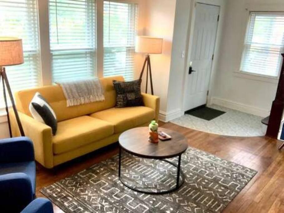 Holiday home The House Hotels-lakeshore-3 Bedrooms -entire *