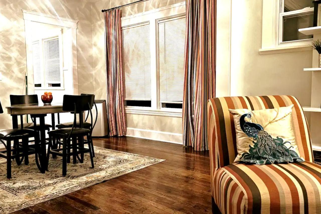 Charming! Near Cle Clinic/uh/cwru/dwntwn W/porch Holiday home
