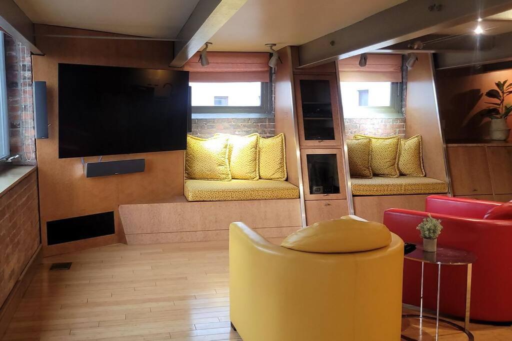 Apartment 1600 Kcm Penthouse Cleveland