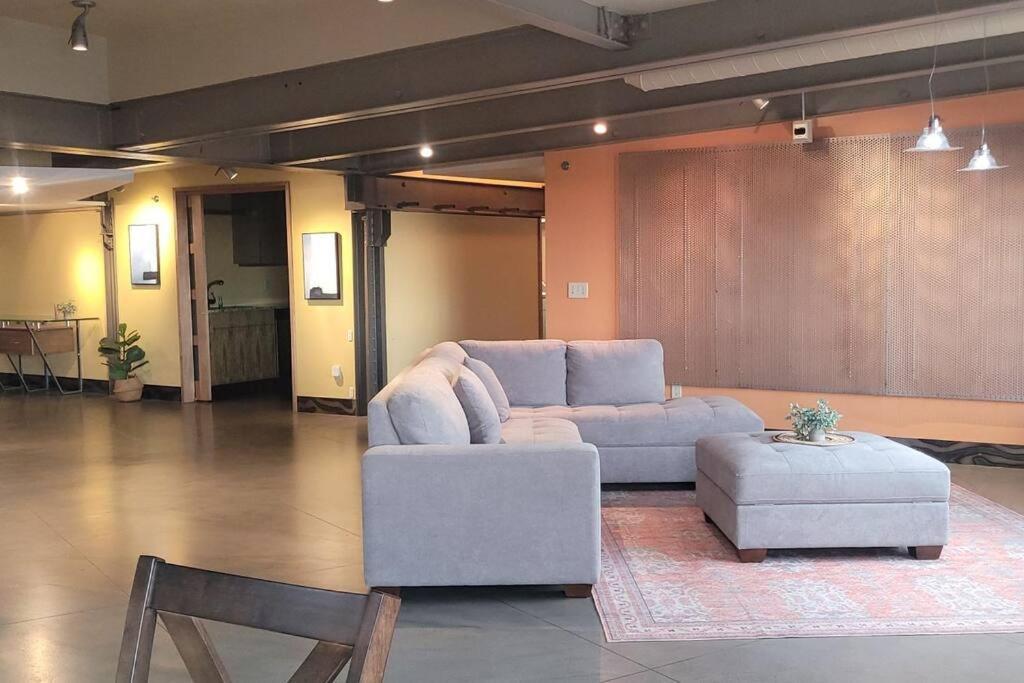Apartment 1600 Kcm Penthouse *