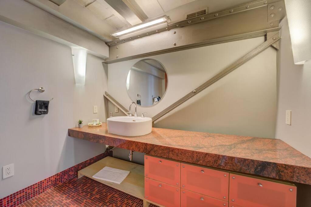 Apartment 1600 Kcm Penthouse Cleveland