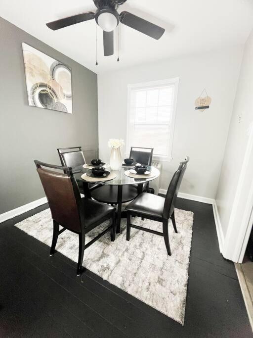 Apartment The Gateway: Entire 7 Mins From Airport *