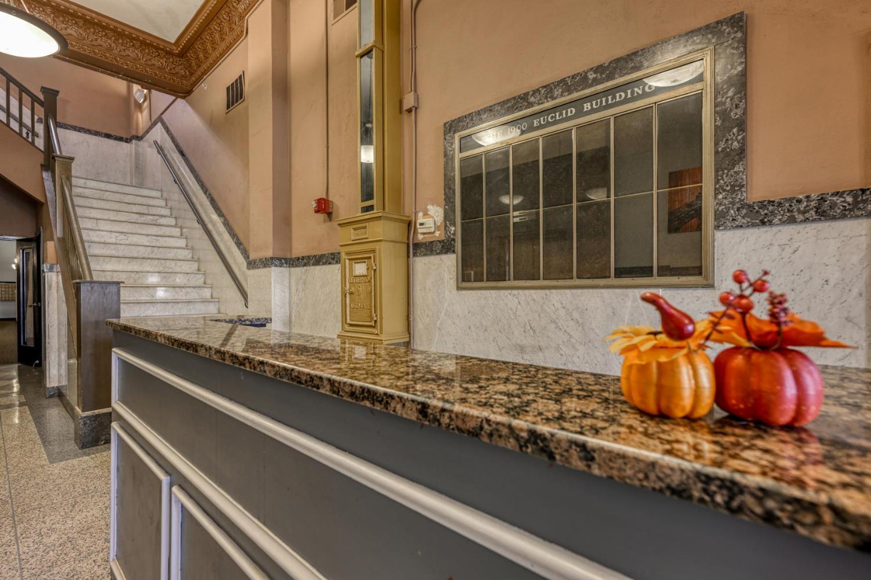 Prkg+sauna+gym Near Rock & Roll Hall Of Fame * Cleveland