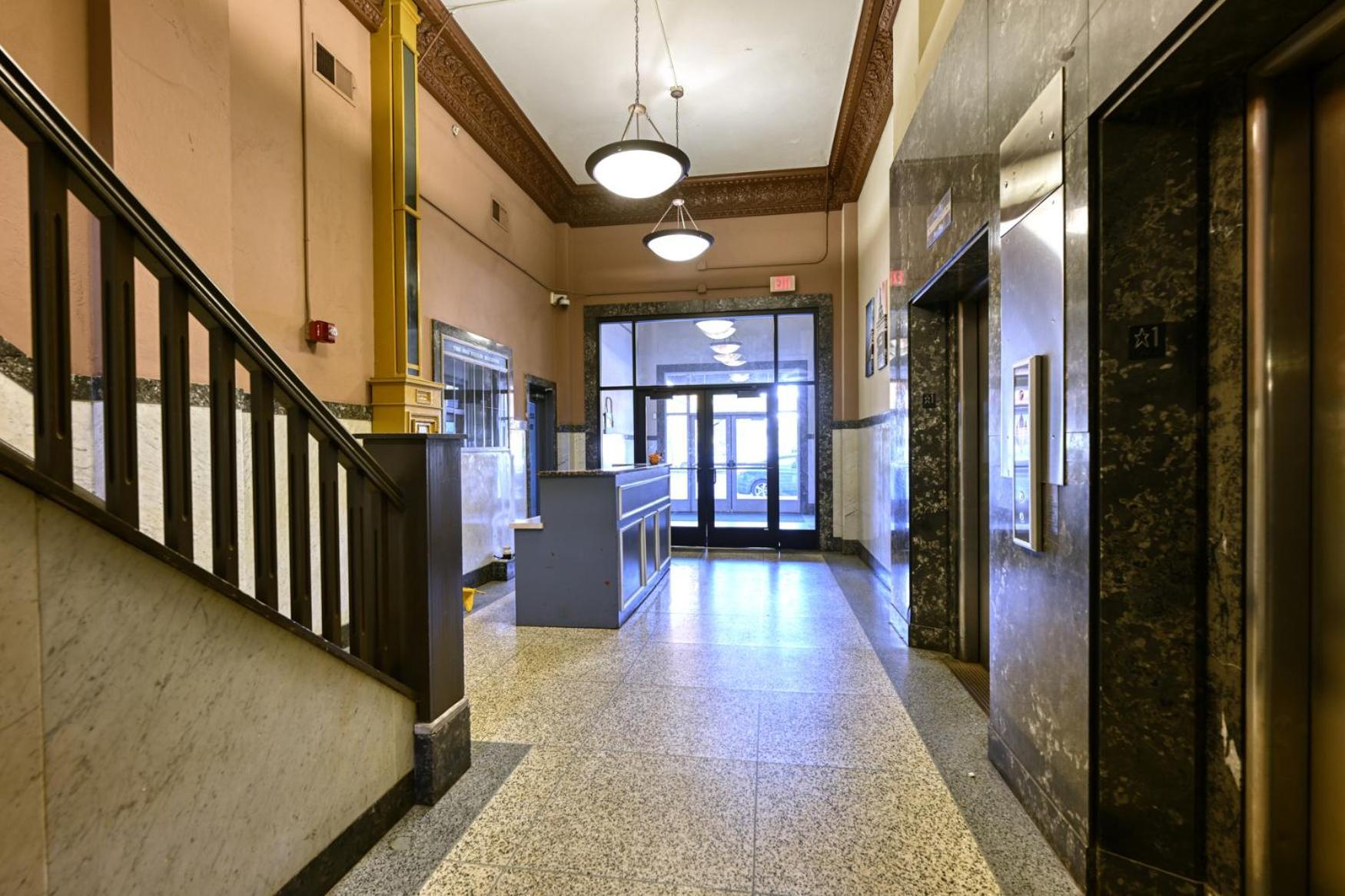 Prkg+sauna+gym Near Rock & Roll Hall Of Fame Apartment Cleveland