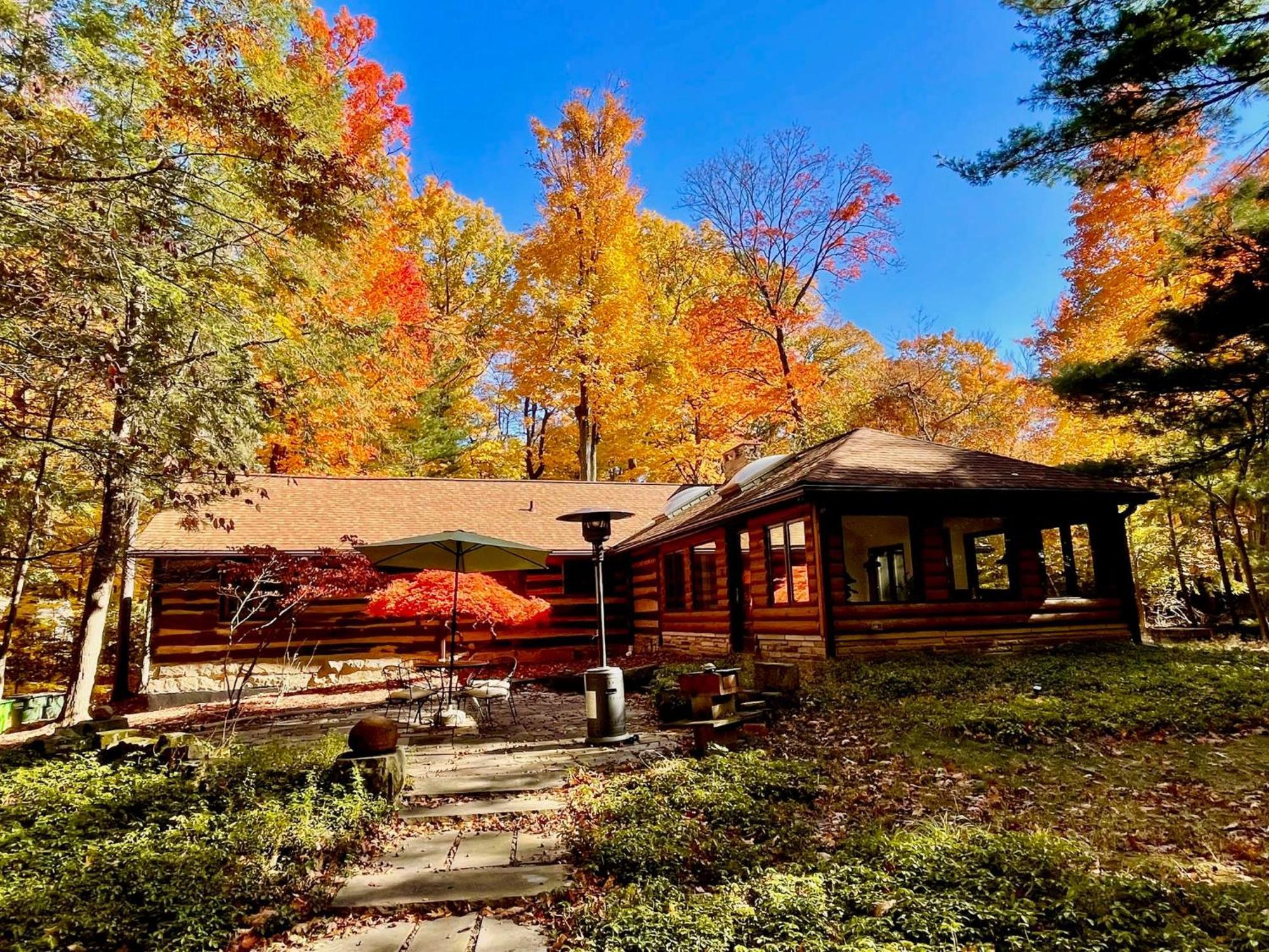 Holiday home Log - Natures Oasis - Fire Pit & Gazebo Cleveland