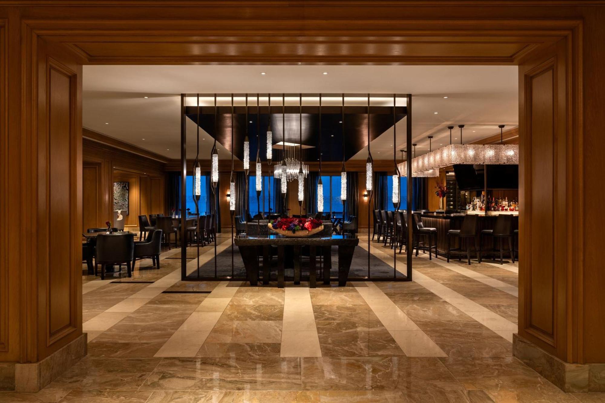 The Ritz-carlton, 5* Cleveland