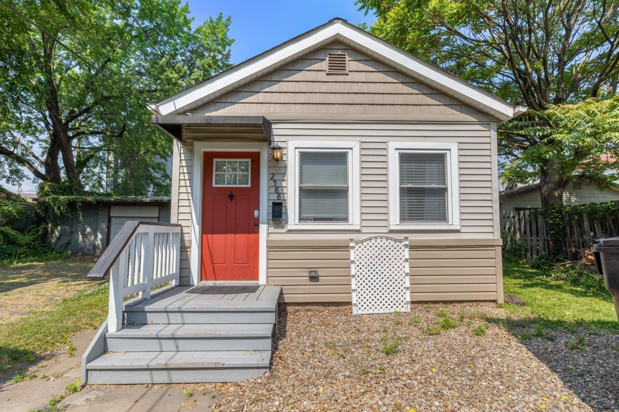 Holiday home Newly Renovated Tremont Treasure I Cozy + Modern Cleveland