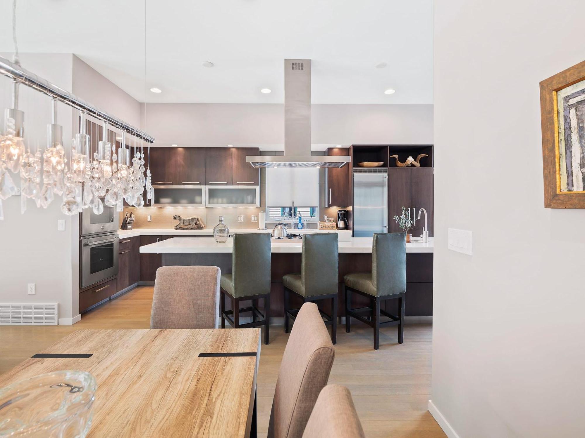 Holiday home Contemporary Luxe Living I Pet + Baby Friendly Cleveland