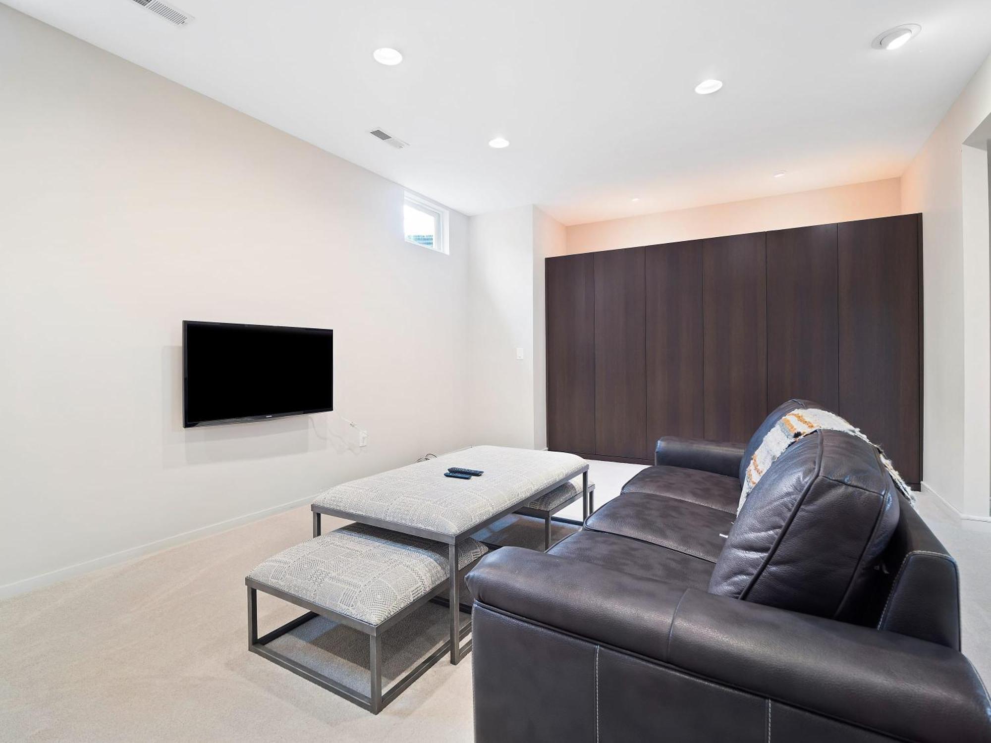 Holiday home Contemporary Luxe Living I Pet + Baby Friendly Cleveland