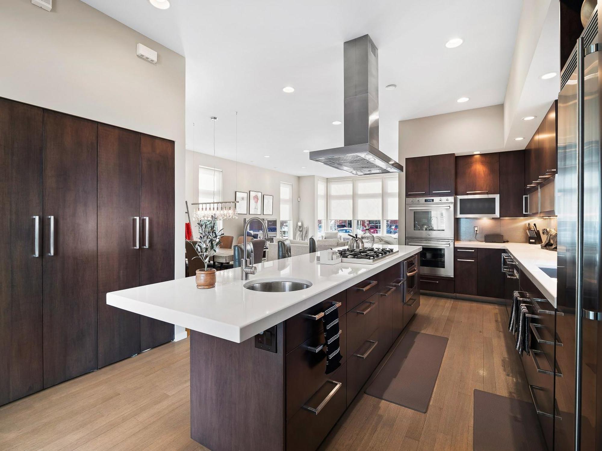 Holiday home Contemporary Luxe Living I Pet + Baby Friendly