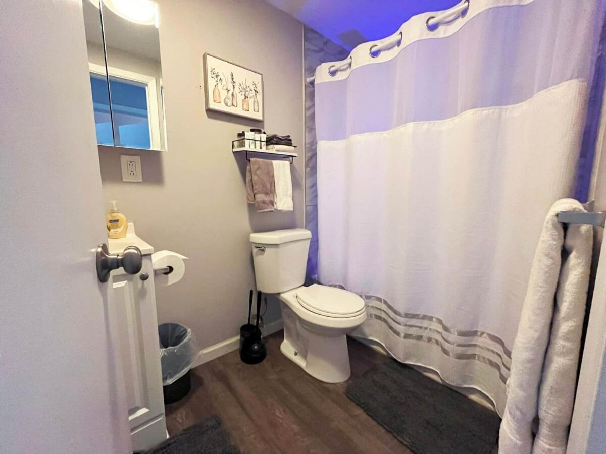 Apartment Downtown -modern First Floor Unit Cleveland