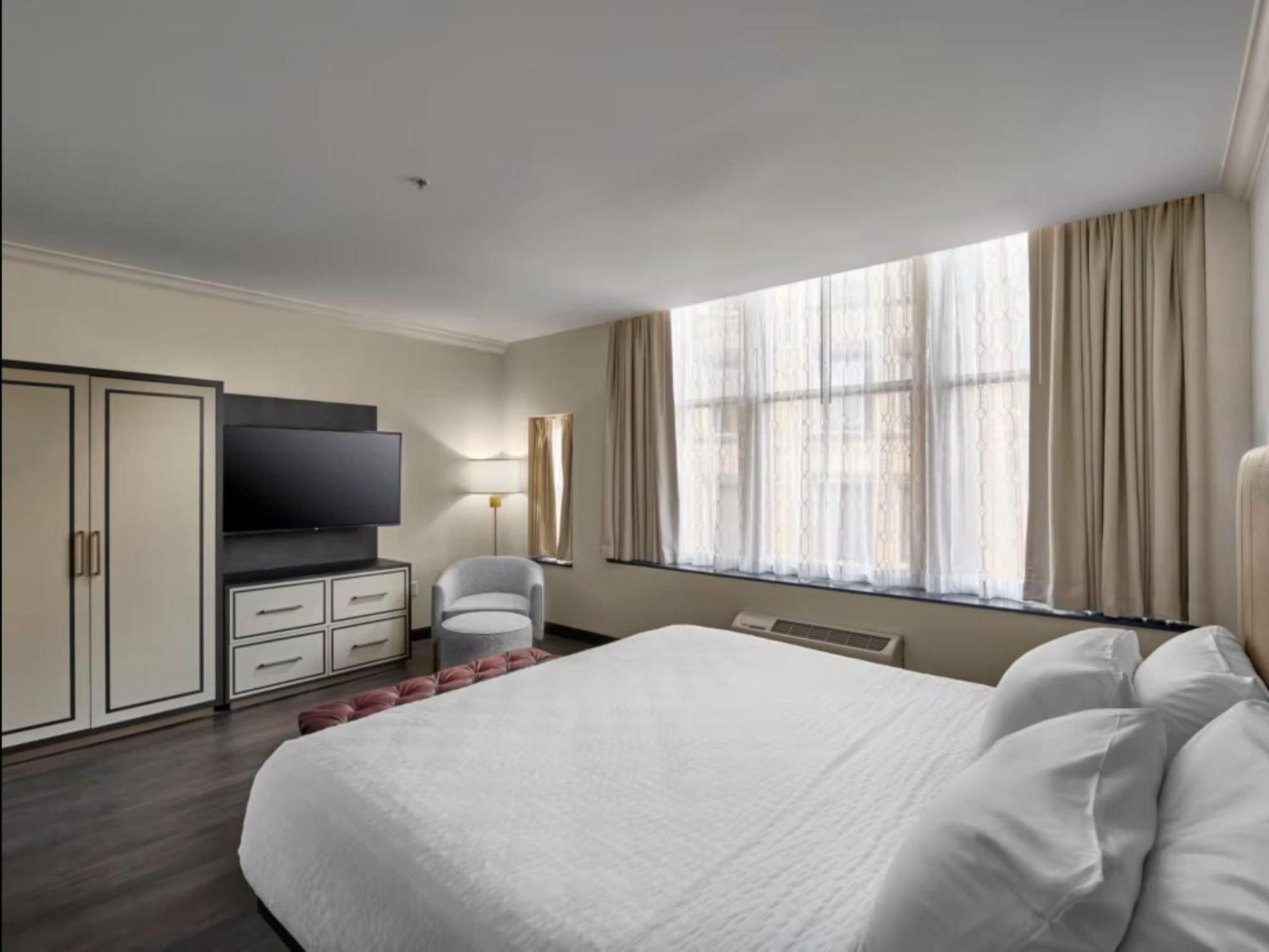 Hotel Indigo Downtown By Ihg