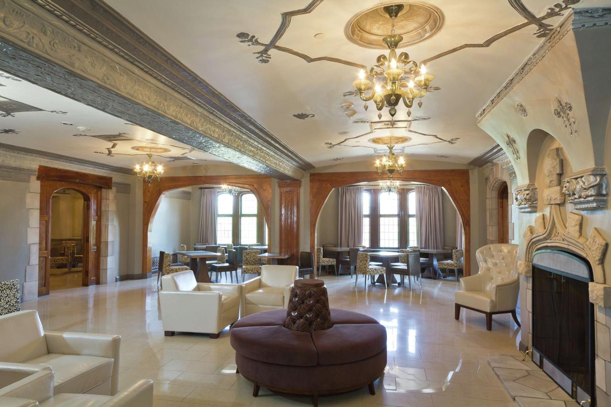 Hotel The Tudor Arms - A Doubletree By Hilton Cleveland
