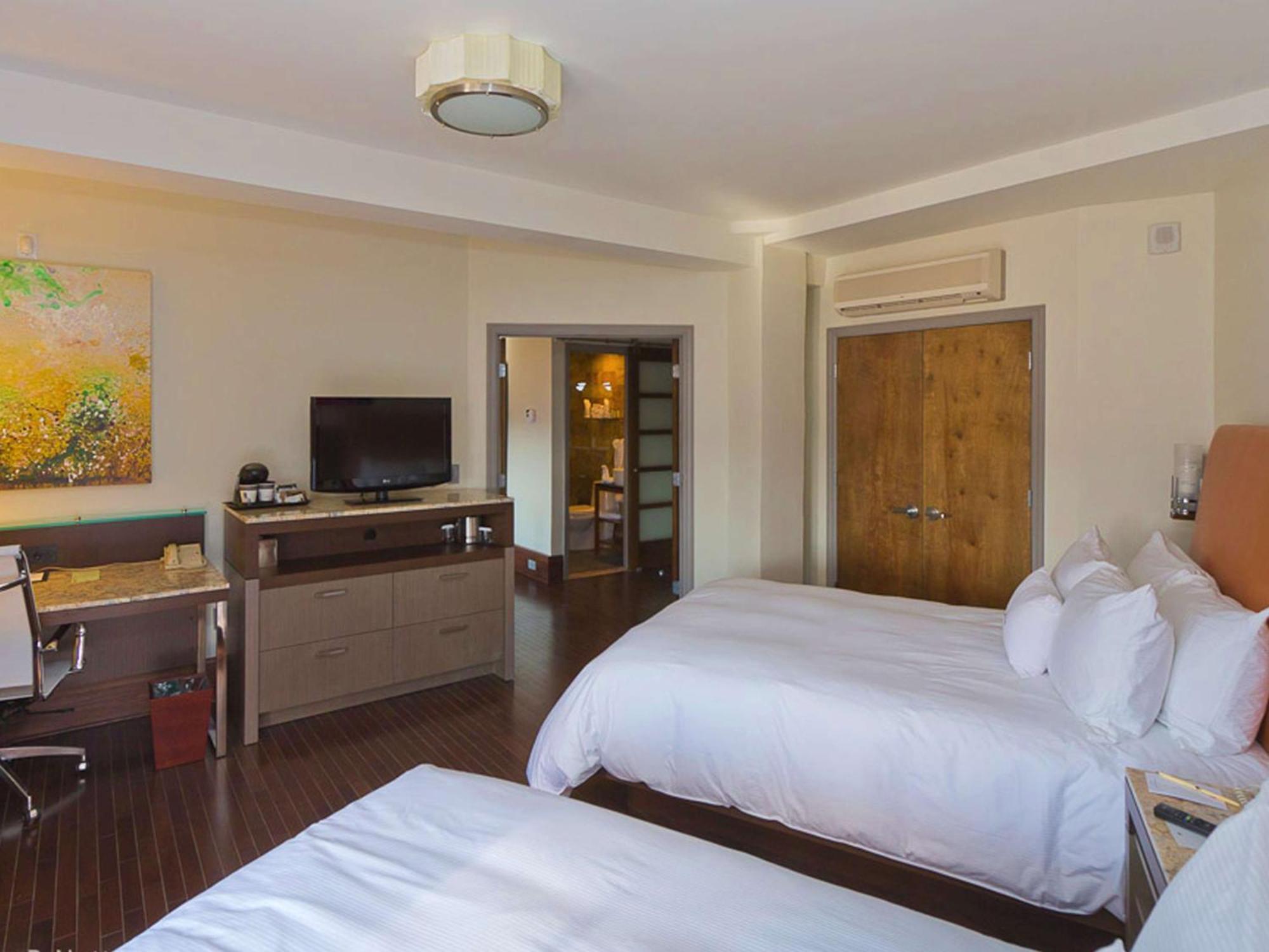 The Tudor Arms - A Doubletree By Hilton Cleveland
