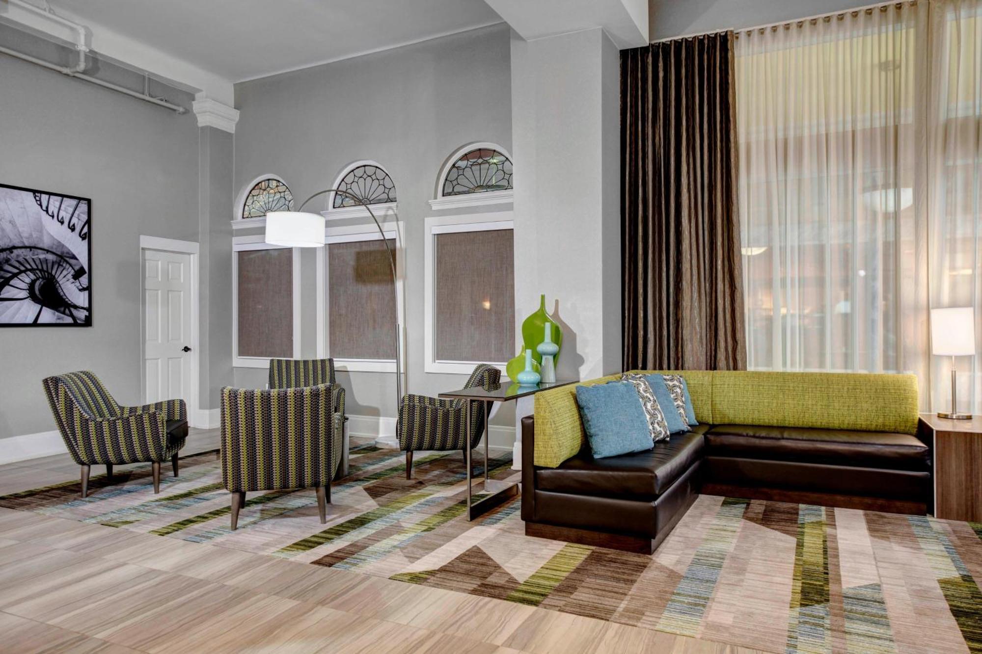 By Marriott Downtown Hotel 3*