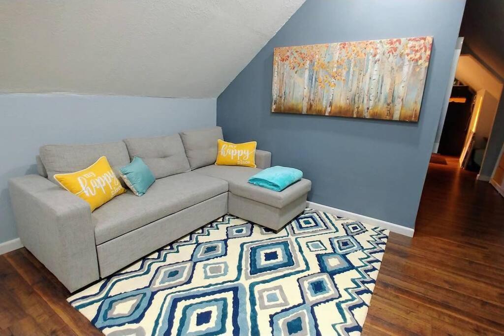 Apartment The House - Stickney Loft - Charming Third Floor Hideaway! Cleveland