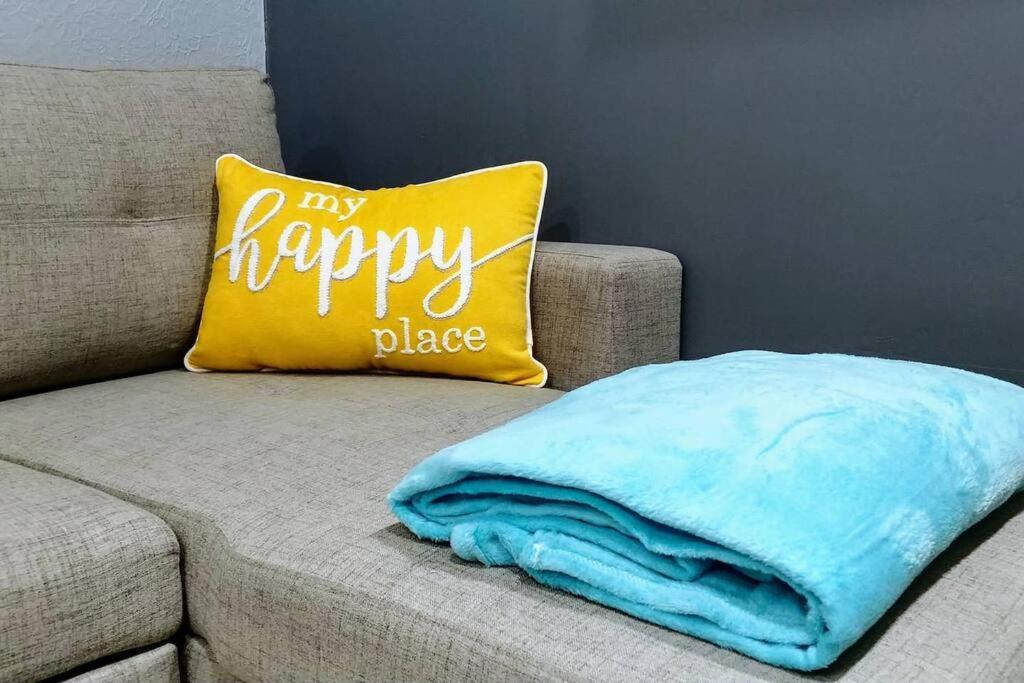 The House - Stickney Loft - Charming Third Floor Hideaway! Cleveland