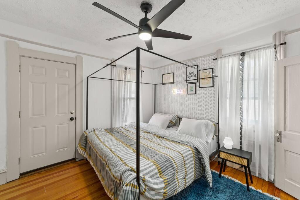 Pet Friendly 2br In Little Italy # 3 Apartment *