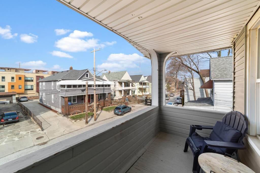 Apartment Pet Friendly 2br In Little Italy # 3 *